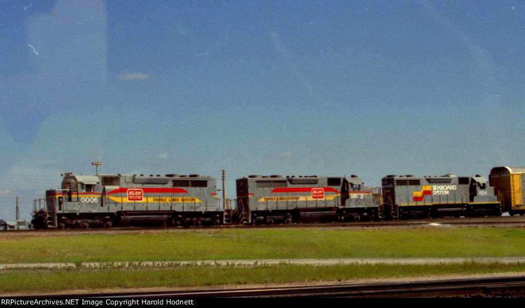 SBD 6, 2 and CSX 1004 work the hump